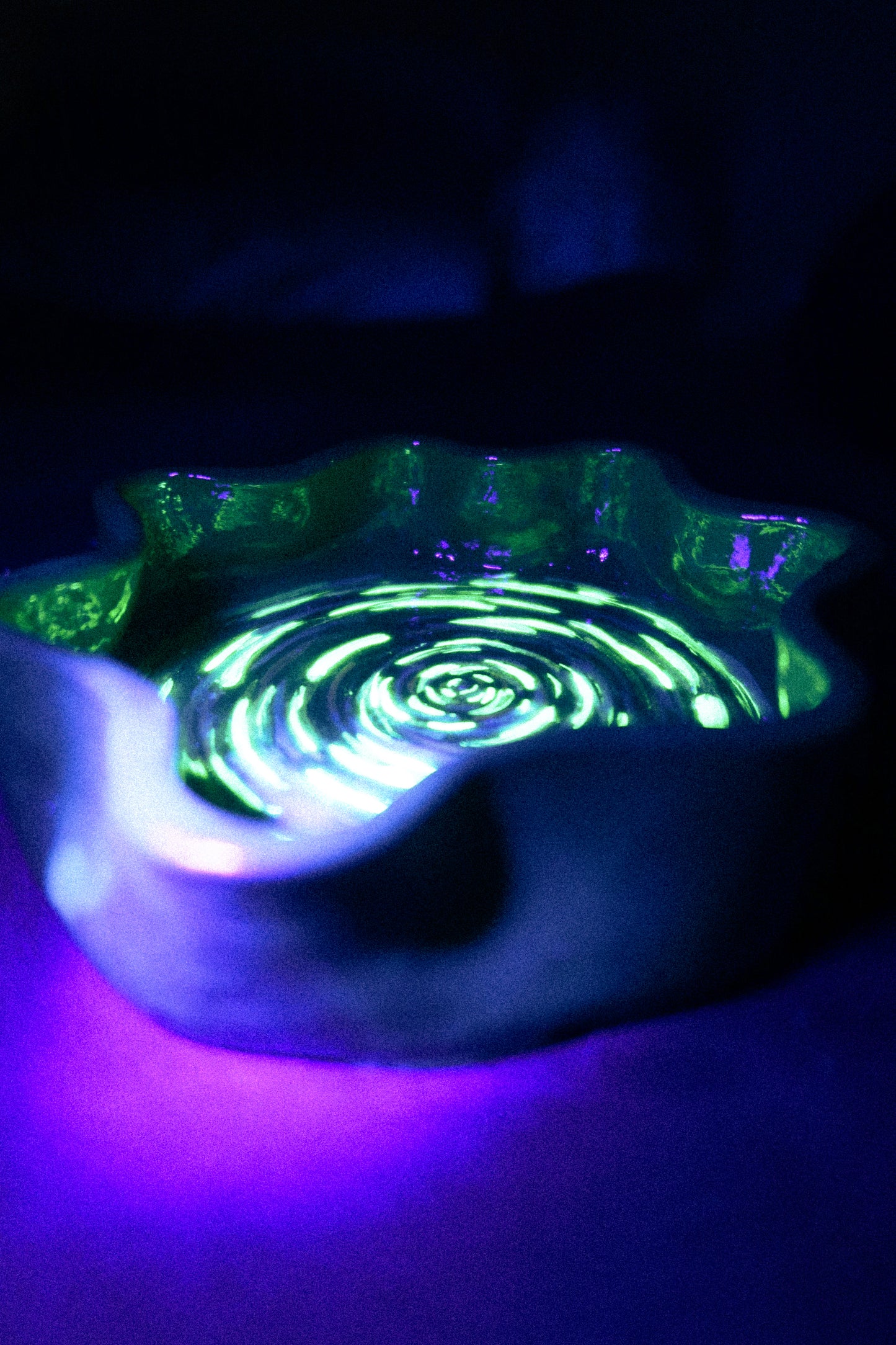 Blacklight Wavy Incense Holder